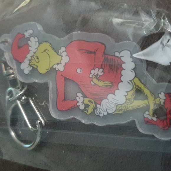 The grinch Christmas key chain - Picture 3 of 3
